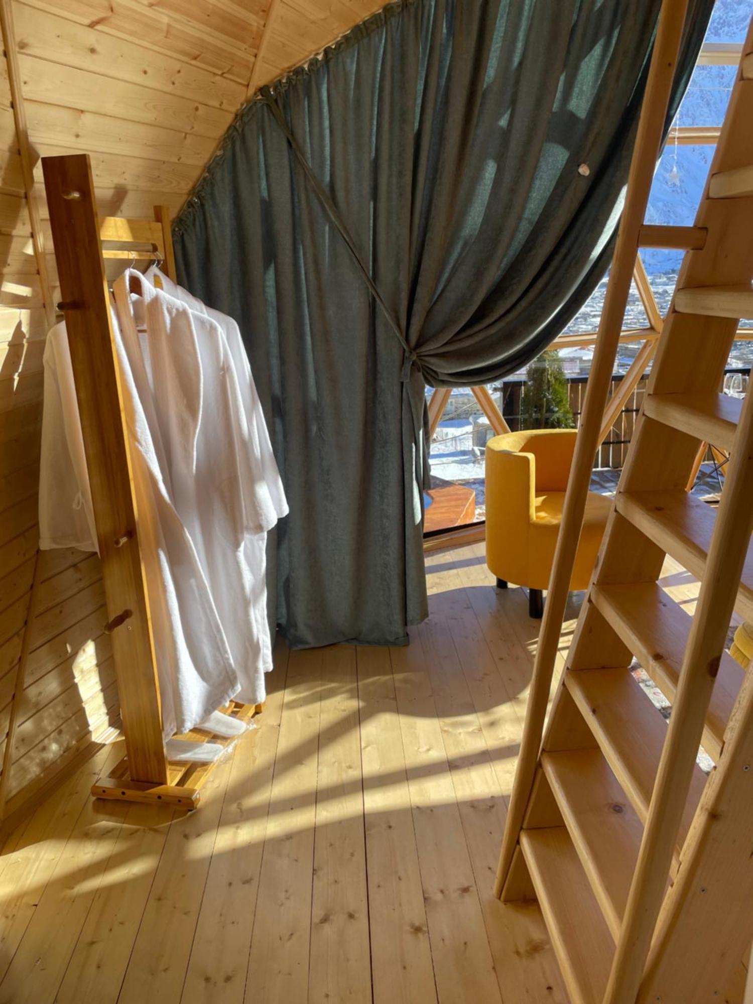 Gabua Glamping Villa Kazbegi Exteriör bild