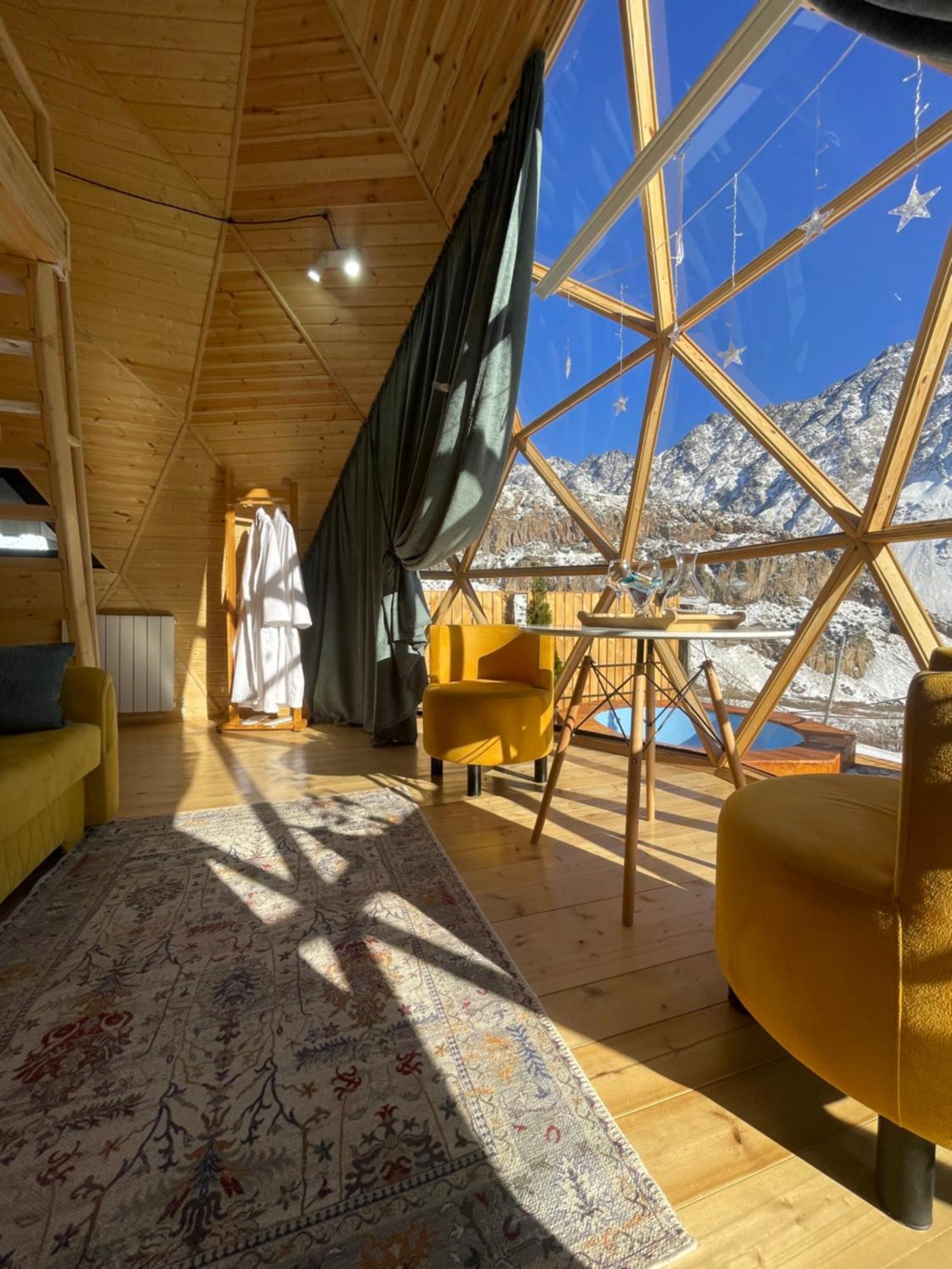 Gabua Glamping Villa Kazbegi Exteriör bild